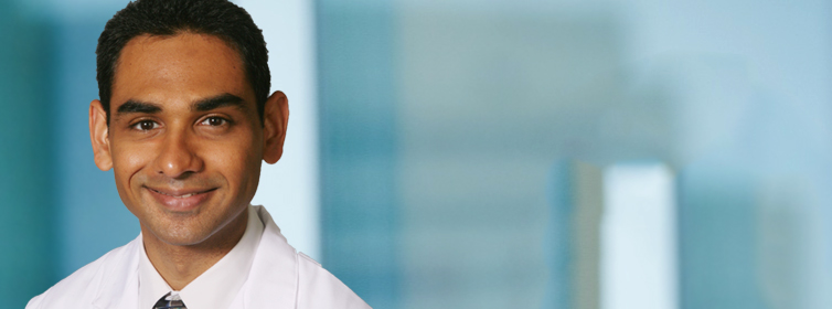 Dr. Ashoke Sathy, UTSW orthopedic trauma surgeon & Assistant Professor of Orthopedic Surgery in Dallas.